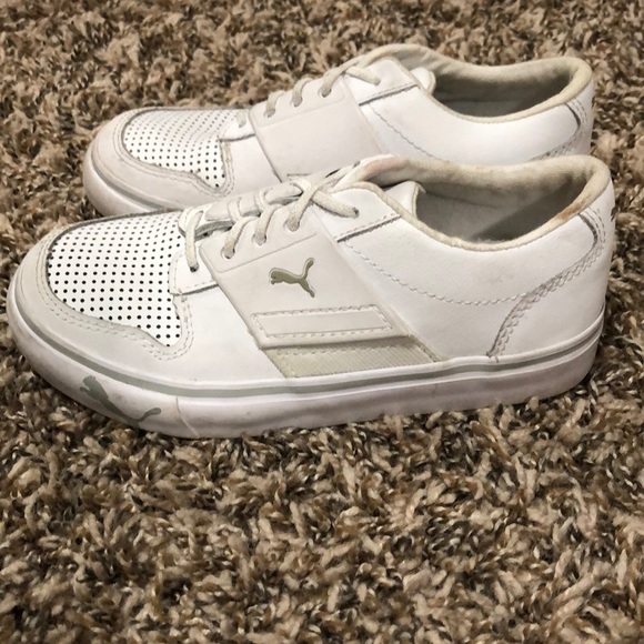 Toddler boys white slip on Puma sneakers, size 11. - Picture 2 of 6
